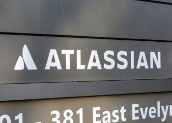 Atlassian stock at risk as insiders sell the expensive TEAM shares
