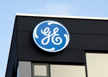 Surging GE Vernova stock price faces a crucial valuation risk