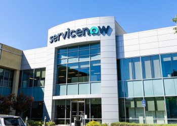 ServiceNow stock price forecast ahead of earnings: will it hit $1K?