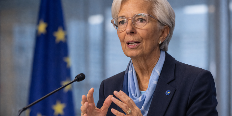 EUR/GBP forecast: rare chart pattern points to a crash after ECB decision