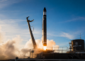 Rocket Lab stock is soaring, and a rare pattern points to gains; but there’s a catch